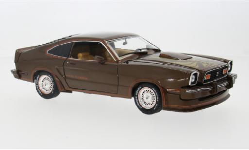 Diecast model cars Ford Mustang 1/18 Greenlight II King Cobra braun/orange 1978 1:18 Ford Mustang 1/18 Greenlight II King Cobra braun/orange 1978 1:18 diecast model cars