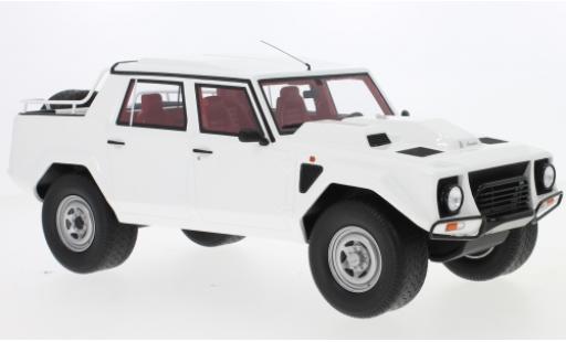 Diecast model cars Lamborghini LM 1/18 GT Spirit 002 white Lamborghini LM 1/18 GT Spirit 002 white diecast model cars