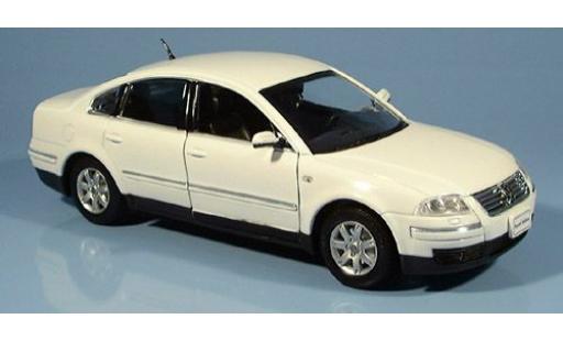Diecast model cars Volkswagen Passat 1/24 Welly Limousine weiss 2002 1:24 Volkswagen Passat 1/24 Welly Limousine weiss 2002 1:24 diecast model cars