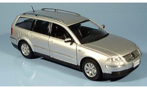 Diecast model cars Volkswagen Passat 1/24 Welly Variant silber 2001 1:24 Volkswagen Passat 1/24 Welly Variant silber 2001 1:24 diecast model cars