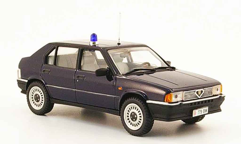 Die cast 1/43 Modellino Auto Carabinieri Alfa Romeo 159