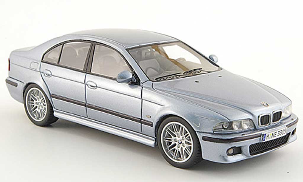 Diecast model cars Bmw M5 E39 1/43 Neo E39 black 2002