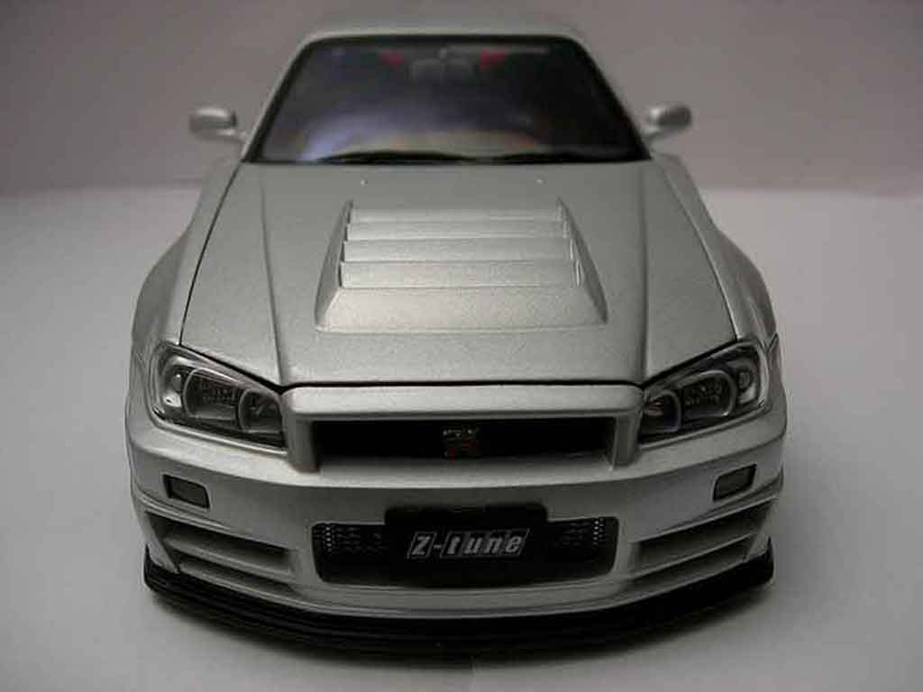 Diecast model cars Nissan Skyline R34 1/18 Ignition Model