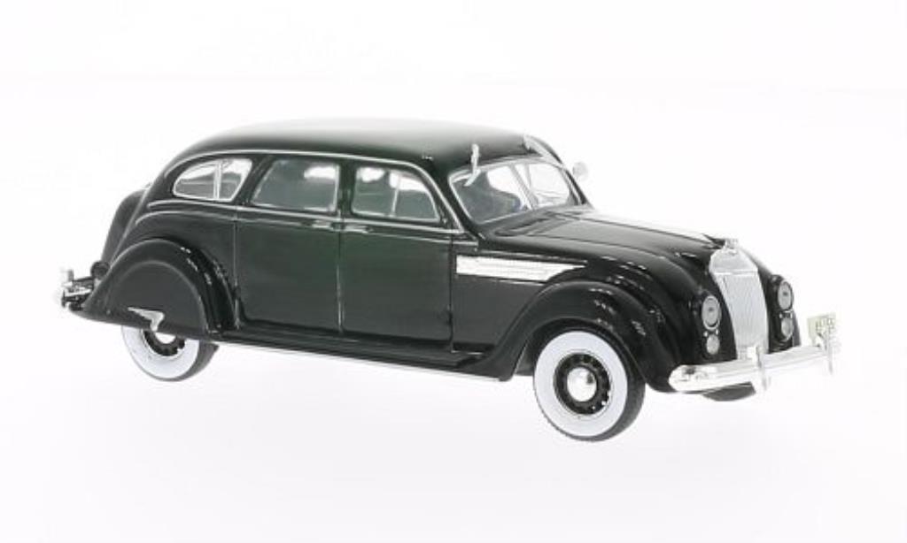 Berline 4 portes Brooklin Models 1934 CHrysler Airflow en