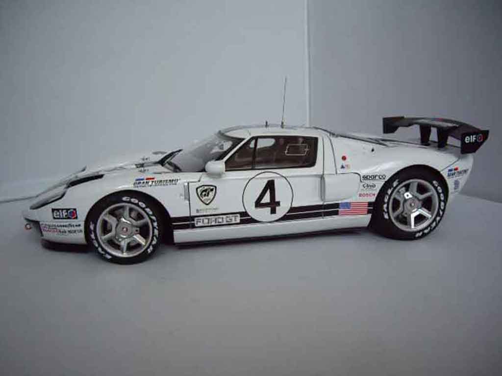 Ford Gt Lm Race Car Spec Ii 1/18 Gran Turismo