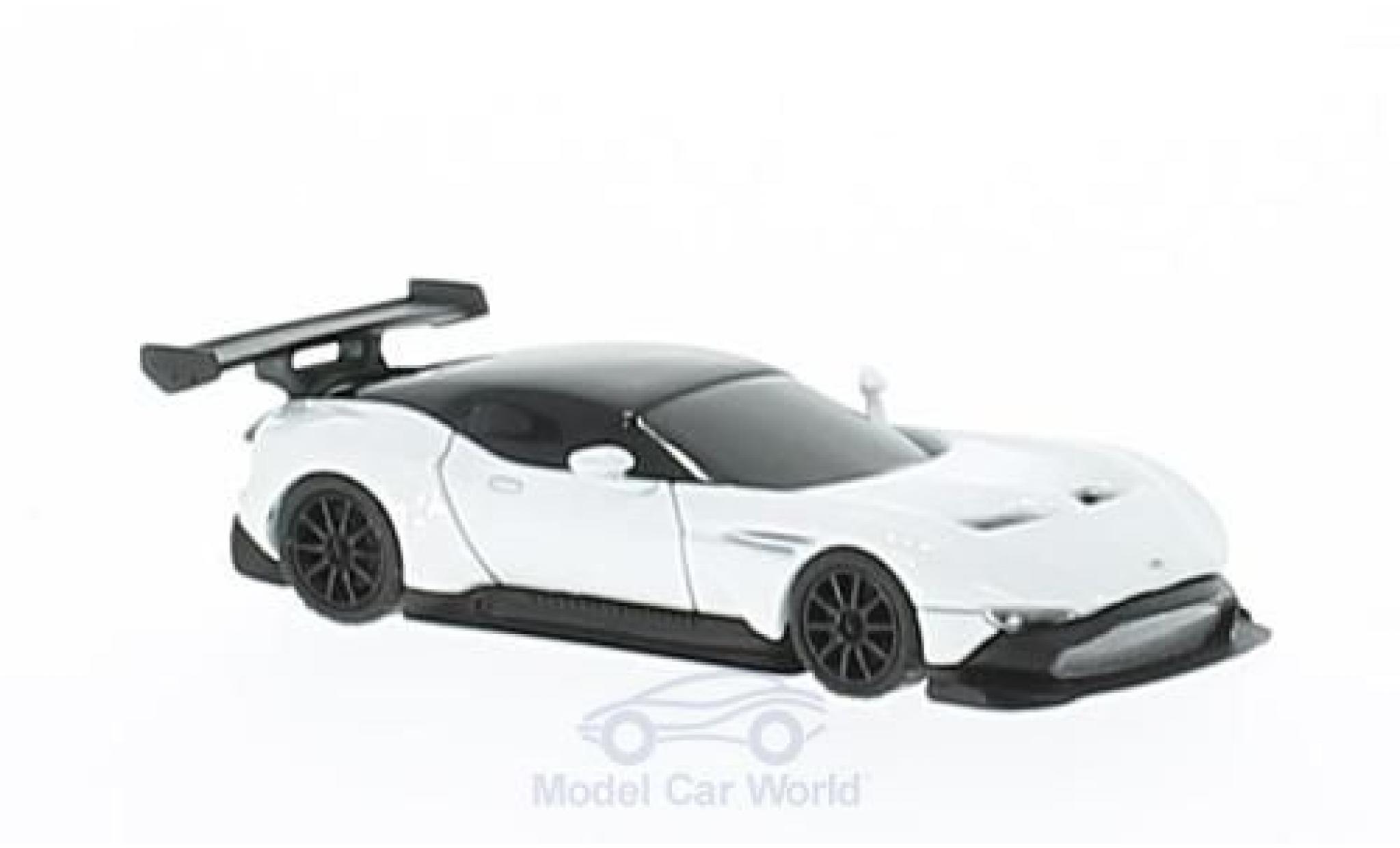 Aston Martin Vulcan 1/87 FrontiArt white Fahrzeug auf Podest verklebt Diecast model cars Aston Martin Vulcan 1/87 FrontiArt white Fahrzeug auf Podest verklebt diecast model cars
