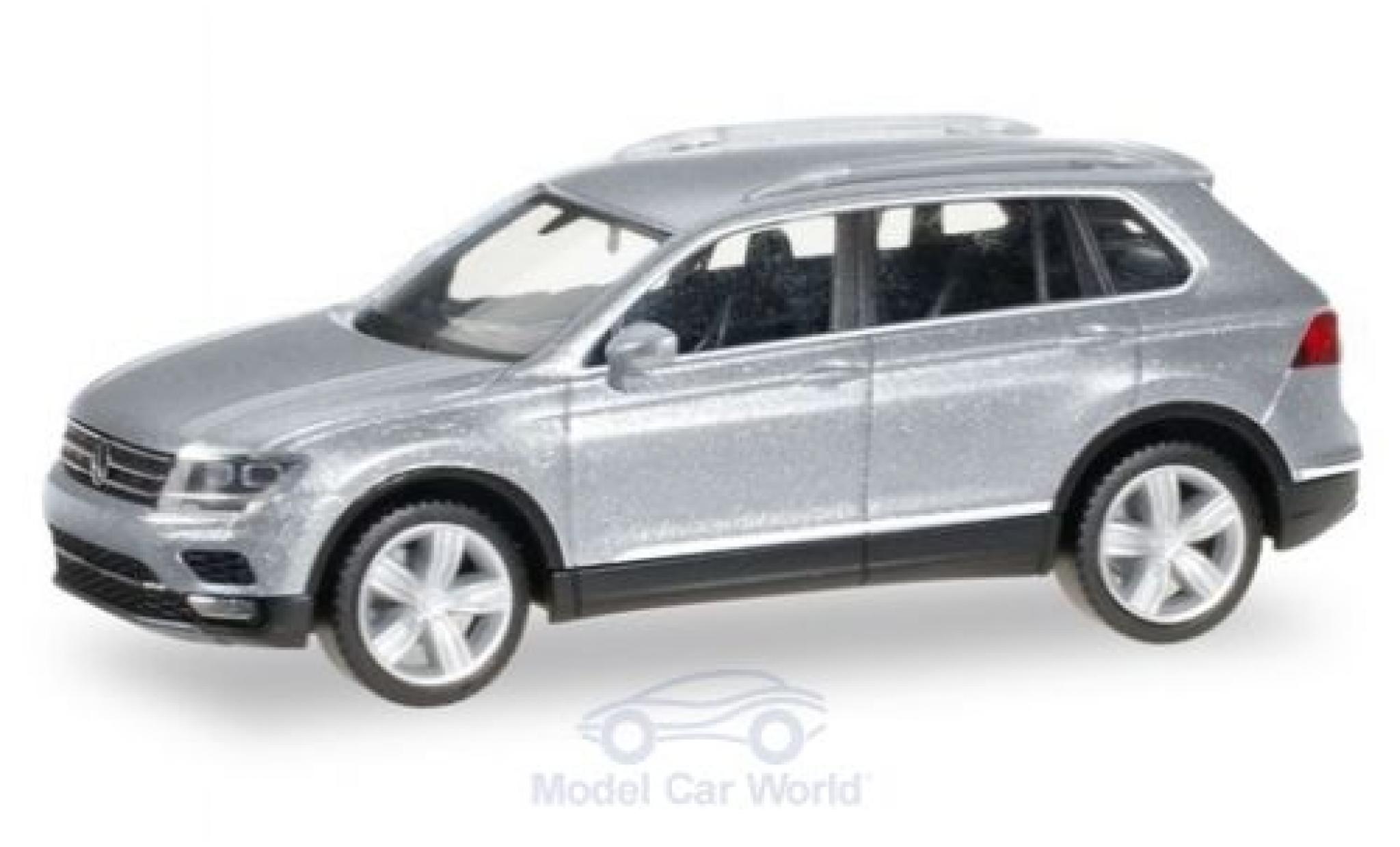 Diecast model cars Volkswagen Tiguan 1/87 Herpa grey 