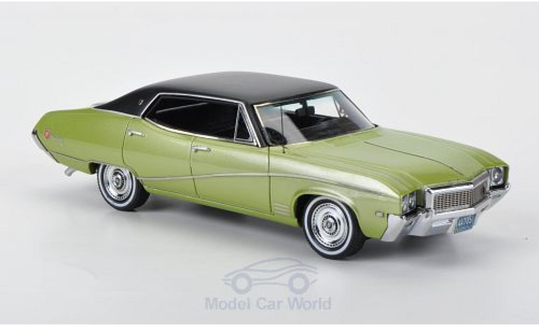 Diecast model cars Buick Skylark 1 43 American Excellence Sedan