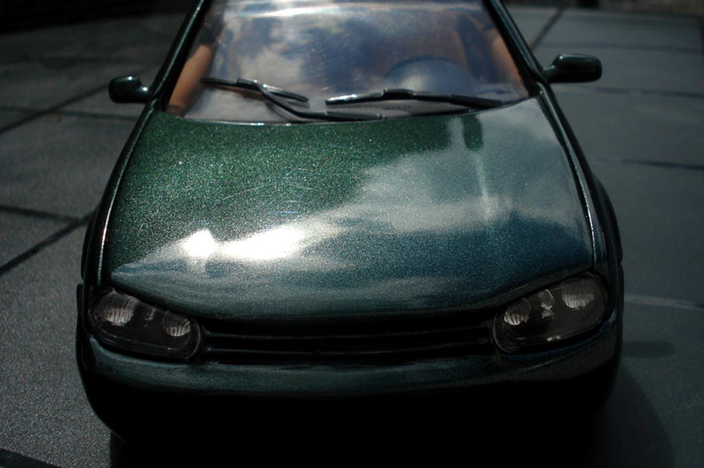 Volkswagen Golf 4 GTI 1/18 Revell 4 GTI grun jantes porsche et lissage carrosserie