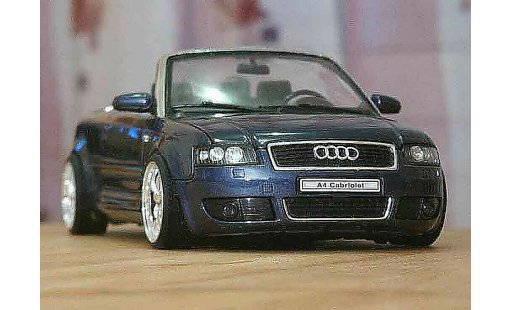 Audi A4 cabriolet 1/18 Welly german look diecast model cars