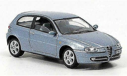 Alfa Romeo 147 berlina 1/43 Solido blue 2000 diecast model cars