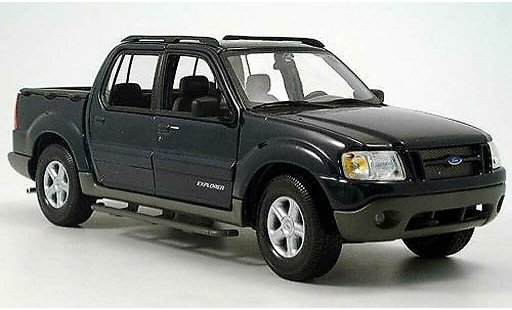 Ford Explorer Sport Trac 1/18 Maisto blue diecast model cars