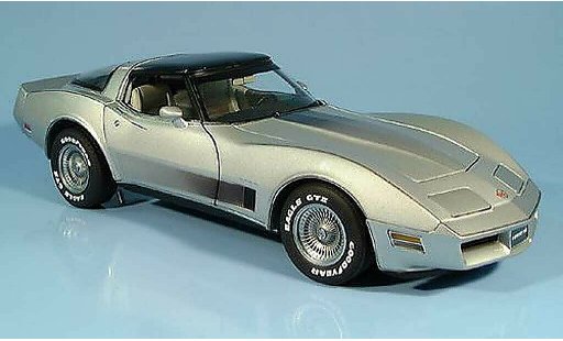 Chevrolet Corvette Coupe 1/18 Autoart C3 collectors edition 1982 diecast model cars