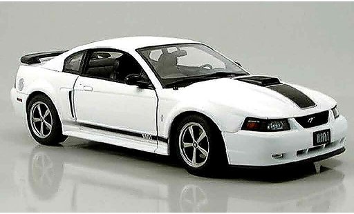 Ford Mustang 2003 1/18 Autoart mach i white diecast model cars