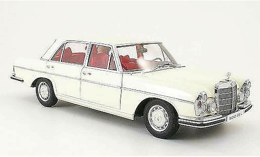 Mercedes 300 6.3 1/18 Autoart white 1970 diecast model cars