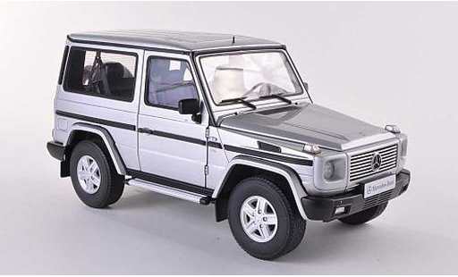 Mercedes Classe G SWB 1/18 Autoart grey 90er-Baureihe diecast model cars