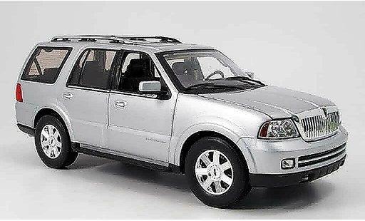 Lincoln Navigator Base 1/18 Welly grey 2005 diecast model cars