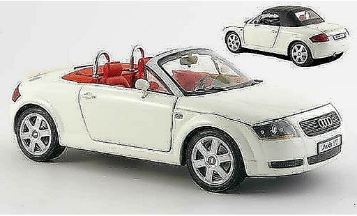 Audi TT roadster 1/18 Revell white diecast model cars