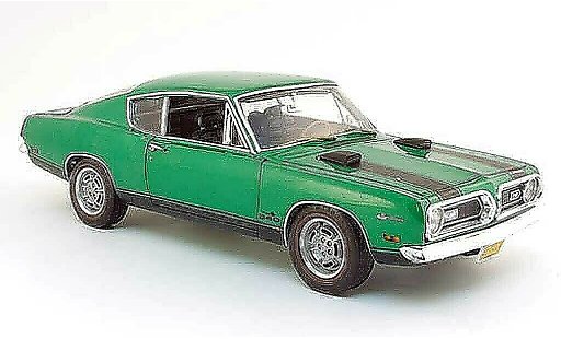 Plymouth Barracuda 1969 1/18 Highway 61 340 green diecast model cars