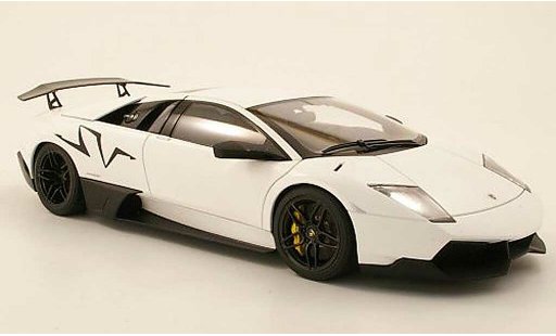 Lamborghini Murcielago LP670 1/18 Autoart SV white 2009 diecast model cars