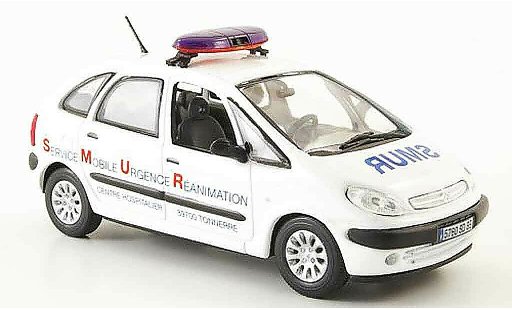 Citroen Xsara Picasso Picasso 1/43 Norev smur notarzt diecast model cars