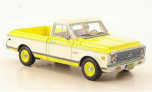 Chevrolet C-10 Pickup 1/43 American Excellence yellow/white limited edition 1971 diecast model cars