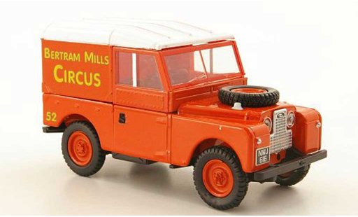 Land Rover 88 Base 1/43 Oxford Hard Top Bertram Mills Circus diecast model cars
