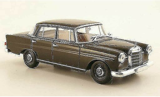 Mercedes 190 Base 1/43 Minichamps (W110) brown 1961 diecast model cars