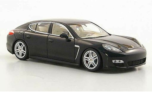 Porsche Panamera Turbo S 1/43 Minichamps black 2011 diecast model cars