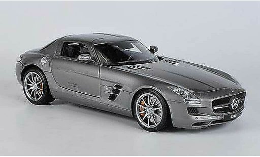 Mercedes SLS Coupe 1/18 Welly coupe AMG (C197) grey diecast model cars