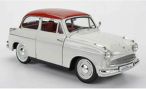 Lloyd Alexander TS 1/18 Revell white/red Sondermodell MCW limited Auflage 1000 piece diecast model cars