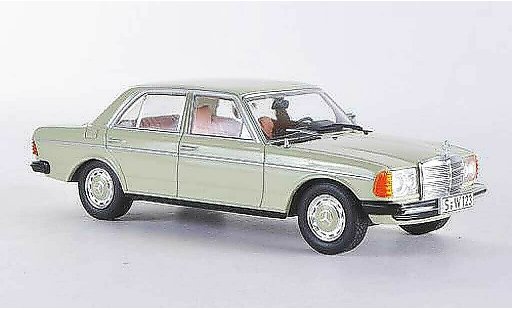 Mercedes 200 Coupe 1/43 WhiteBox D (W123) green 1976 diecast model cars