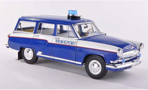 Wolga M22 Base 1/18 IST Models police Prag 1971 diecast model cars