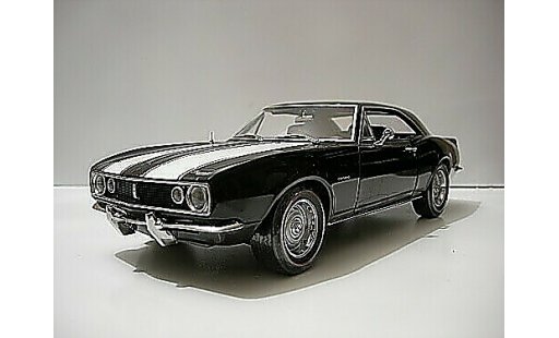 Chevrolet Camaro Z28 1/18 American Muscle black bandes whites 1967 diecast model cars