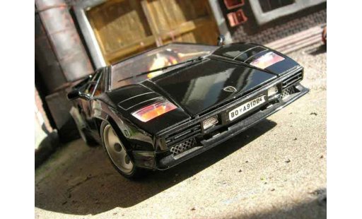Lamborghini Countach 5000 Quattrovalvole 1/18 Burago black diecast model cars