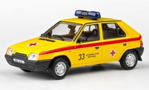 Skoda Favorit 1/43 Abrex 136L Rotes Kreuz 1988 diecast model cars