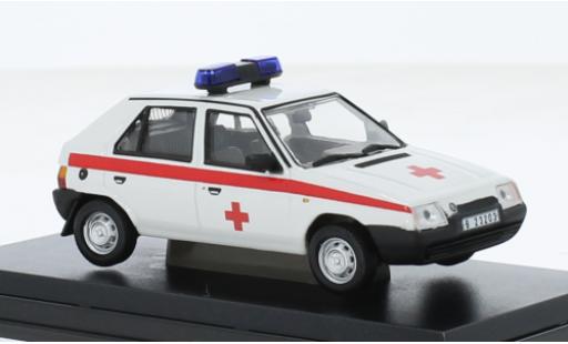 Skoda Favorit 1/43 Abrex 136L Zdravotnicka Slubza Policie 1988 1:43 diecast model cars