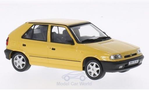 Skoda Felicia 1/43 Abrex 1.3 GLXi yellow 1994 diecast model cars