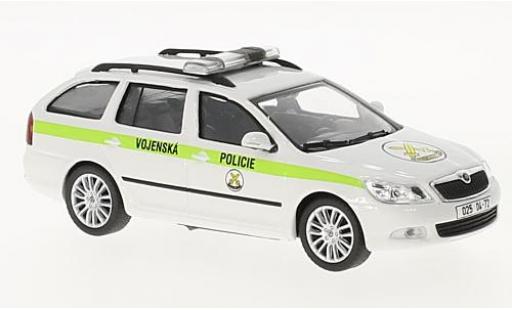 Skoda Octavia 1/43 Abrex II FL Combi Vojenska Policie (CZ) 2008 diecast model cars