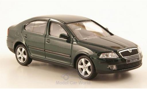 Diecast model cars Skoda Octavia 1/43 Abrex metallic green 2004 Skoda Octavia 1/43 Abrex metallic green 2004 diecast model cars
