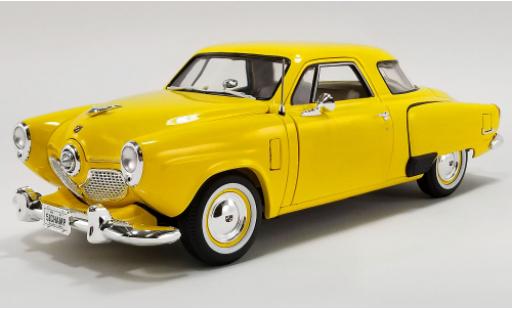 Diecast model cars Studebaker Champion 1/18 ACME yellow 1951 Studebaker Champion 1/18 ACME yellow 1951 diecast model cars