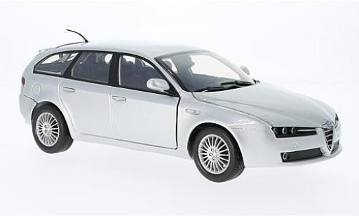 Diecast model cars Alfa Romeo 159 1/18 Motormax SW silber 1:18 Alfa Romeo 159 1/18 Motormax SW silber 1:18 diecast model cars