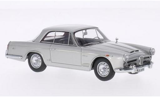 Diecast model cars Alfa Romeo 2000 1/43 Matrix S Coupe silber 1:43 Alfa Romeo 2000 1/43 Matrix S Coupe silber 1:43 diecast model cars