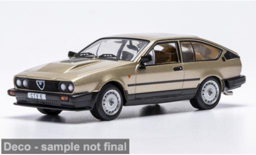 Alfa Romeo GT 1/43 IXO V 6 beige 1982 1:43 diecast model cars