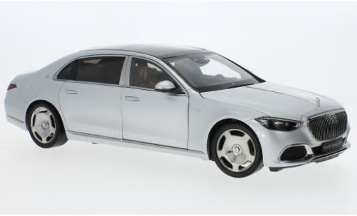 Diecast model cars Mercedes CLA 1/18 Almost Real Maybach S-classe d 2021 Mercedes CLA 1/18 Almost Real Maybach S-classe d 2021 diecast model cars