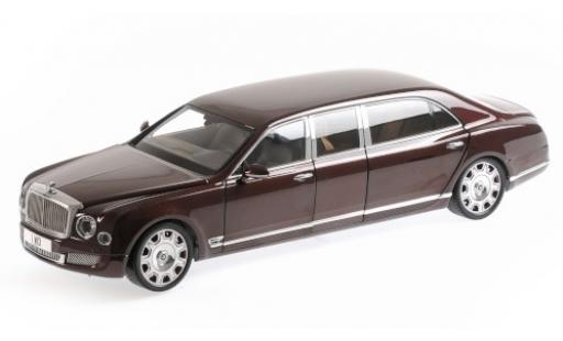 Diecast model cars Bentley Mulsanne 1/18 Almost Real Grand Limousine by Mulliner red/red 2017 y compris les set de wagon porte-conteneurs Bentley Mulsanne 1/18 Almost Real Grand Limousine by Mulliner red/red 2017 y compris les set de wagon porte-conteneurs diecast model cars