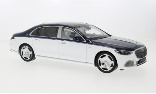 Diecast model cars Mercedes CLA 1/18 Almost Real Maybach Classe S weiss/blau 2021 1:18 Mercedes CLA 1/18 Almost Real Maybach Classe S weiss/blau 2021 1:18 diecast model cars