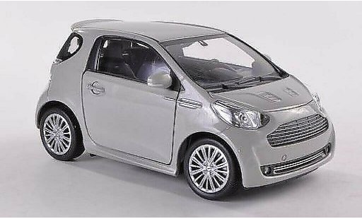 Aston Martin Cygnet citadine 1/24 Welly grey diecast model cars