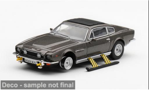 Diecast model cars Aston Martin V8 Vantage with English Blister Packaging gr&Atilde;&frac14;n 1987 James Bond 007 &acirc;�� The Living Daylights 1/64 Mini GT