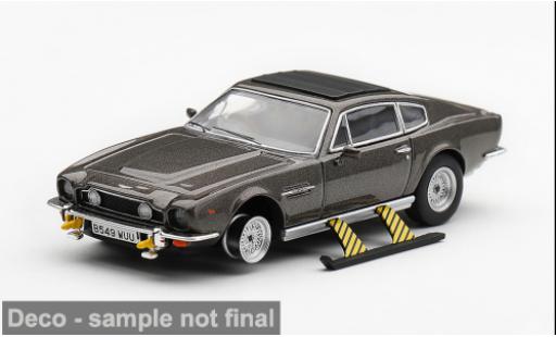 Diecast model cars Aston Martin V8 Vantage with German Blister Packaging gr&Atilde;&frac14;n 1987 James Bond 007 &acirc;�� The Living Daylights 1/64 Mini GT